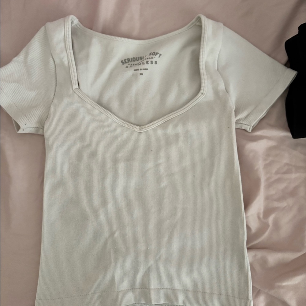 Aeropostale Cream V-Neck Short Sleeve Top